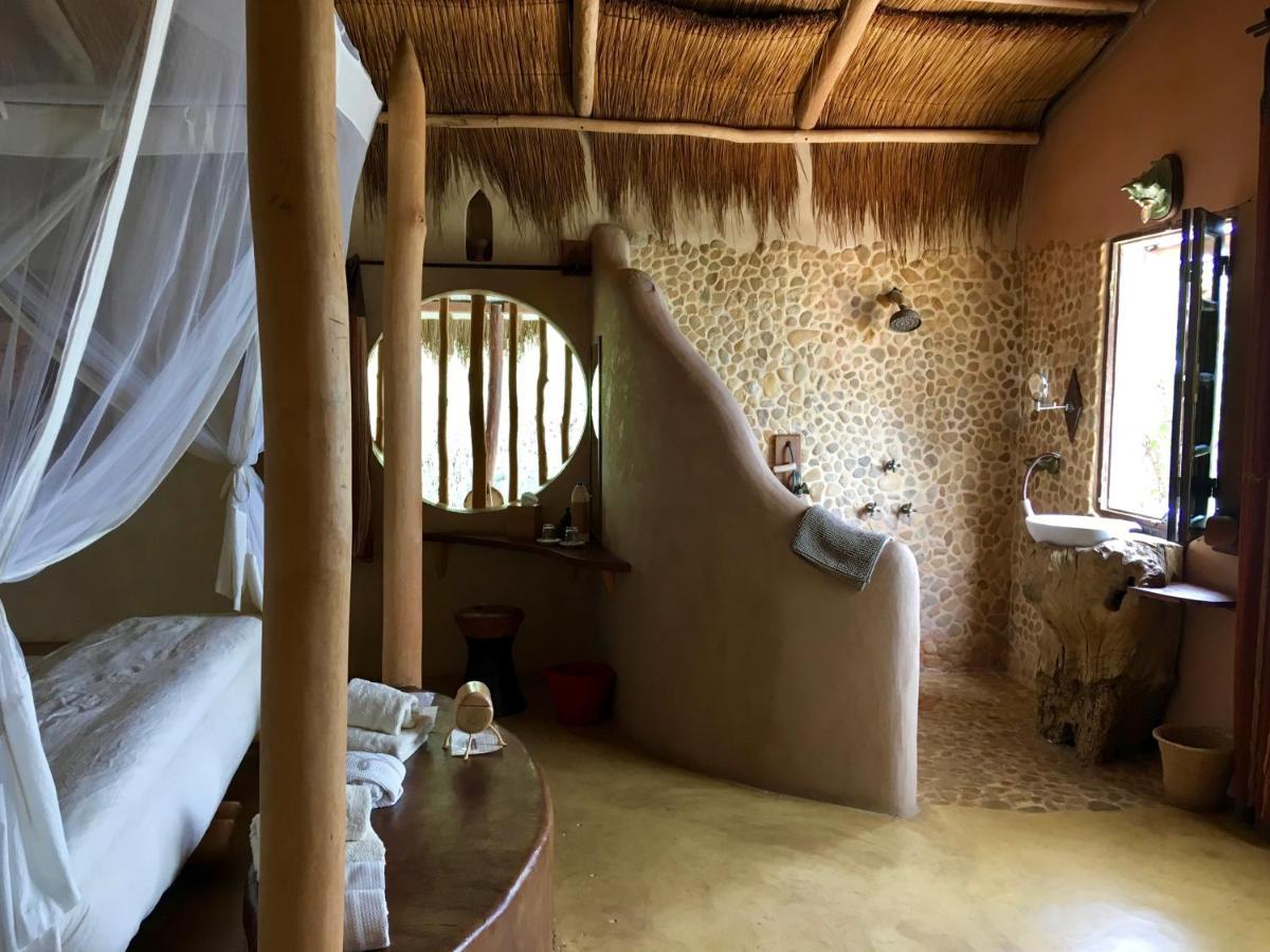Bakuba Lodge - Le petit hôtel du Voyageur Ankilibe Exterior foto